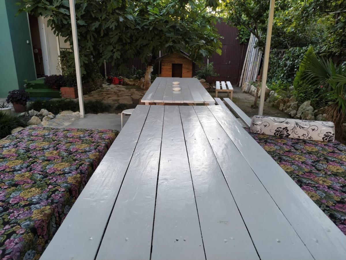 Guest House On Shakirbay 11 Sohum Dış mekan fotoğraf