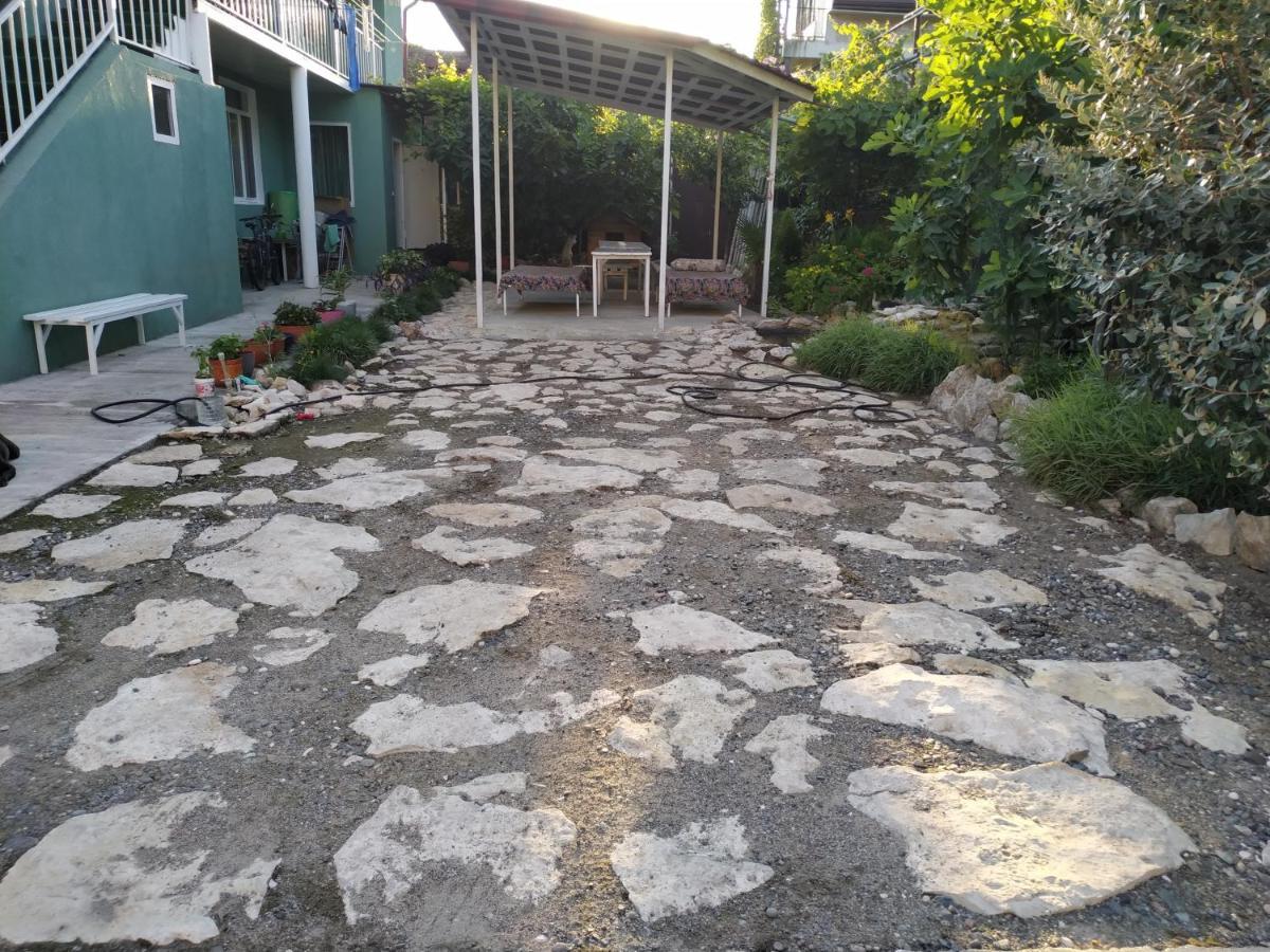 Guest House On Shakirbay 11 Sohum Dış mekan fotoğraf